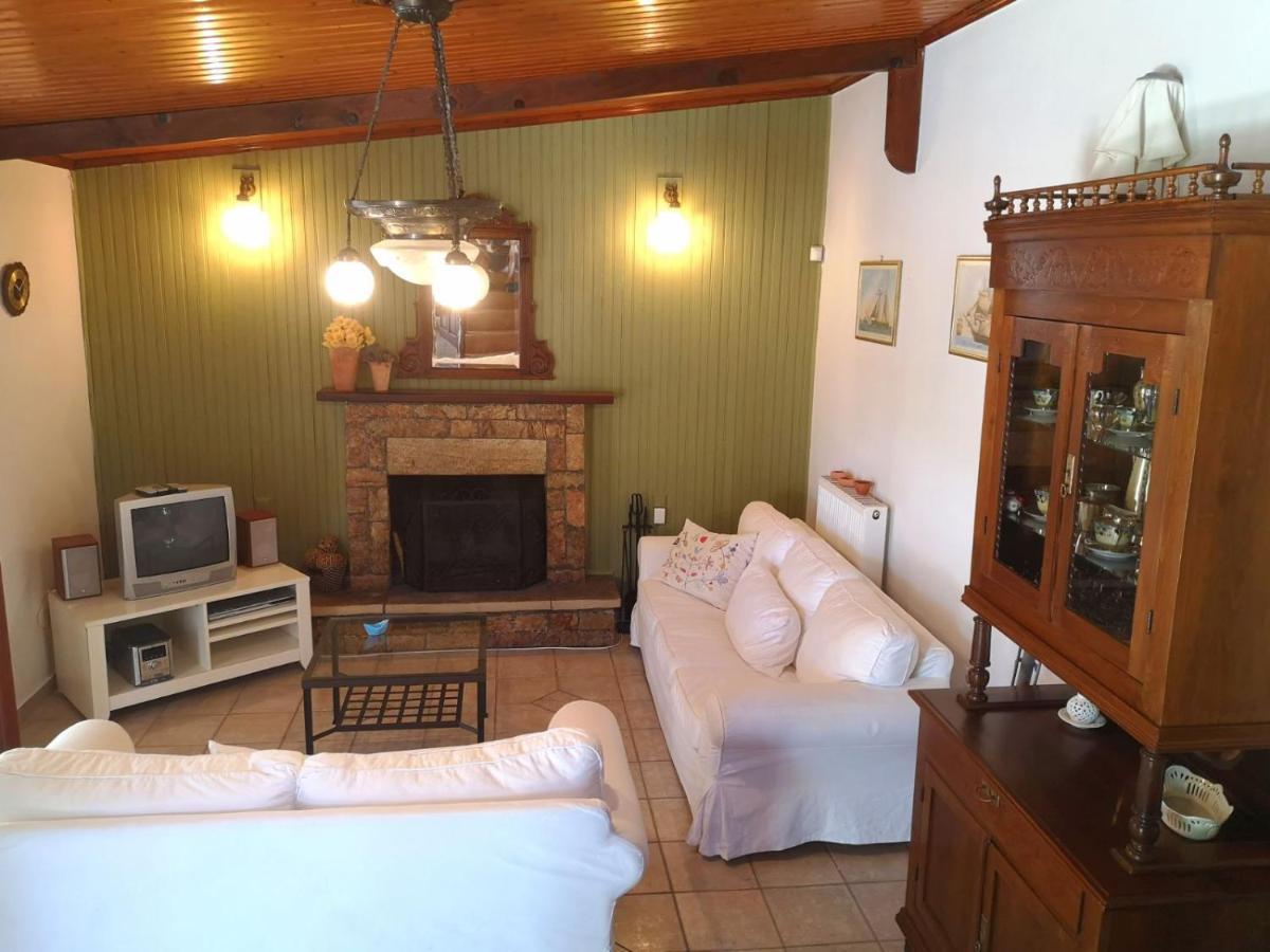 Villa Lena Entire Cottage Kalamaki  Ngoại thất bức ảnh