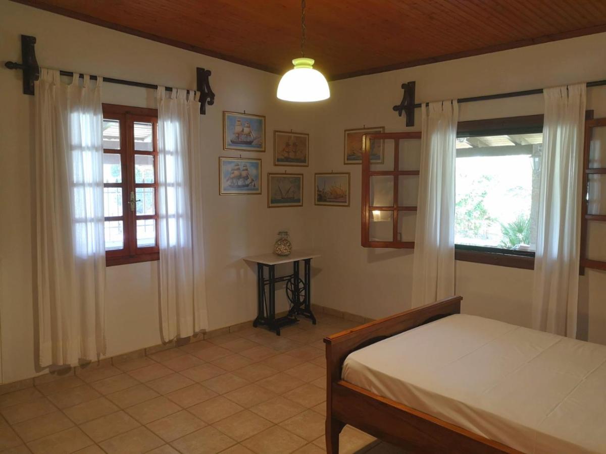 Villa Lena Entire Cottage Kalamaki  Ngoại thất bức ảnh